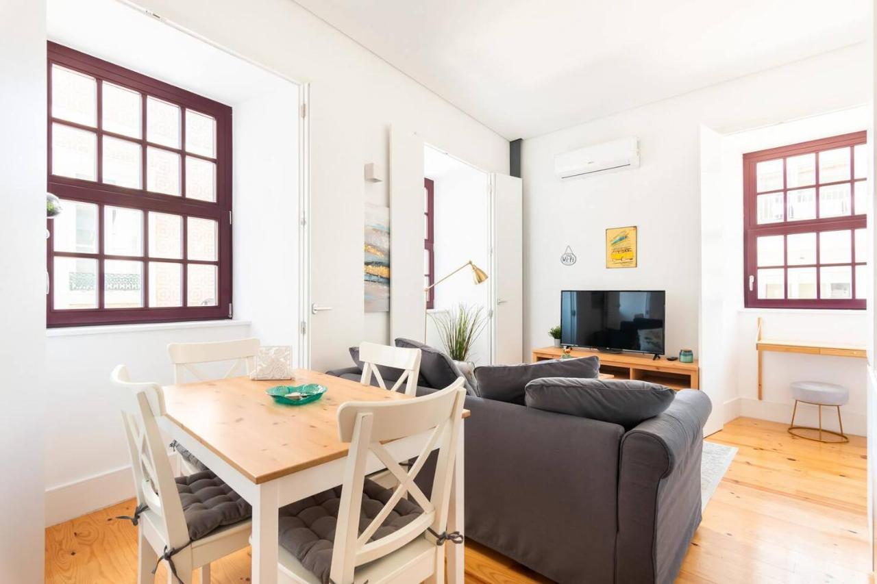 Neptuno Boutique Apartment - No Coracao Do Centro De อาเวโร ภายนอก รูปภาพ