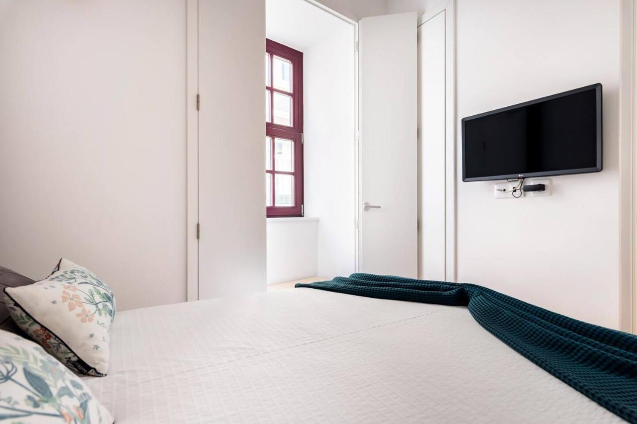 Neptuno Boutique Apartment - No Coracao Do Centro De อาเวโร ภายนอก รูปภาพ